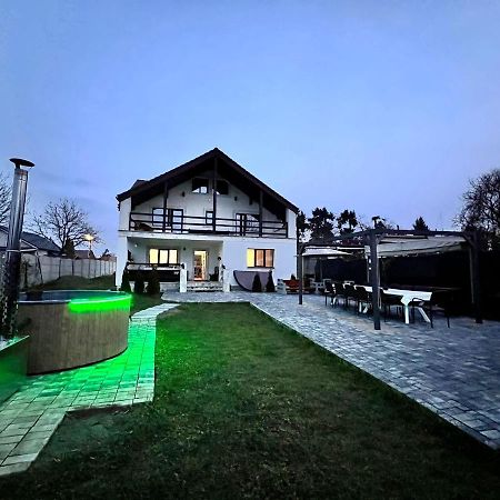 בראשוב Garden Villa מראה חיצוני תמונה